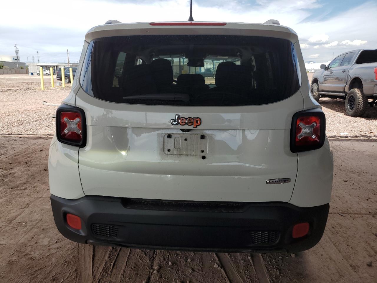 2017 Jeep Renegade Latitude VIN: ZACCJABB5HPF83508 Lot: 70333805