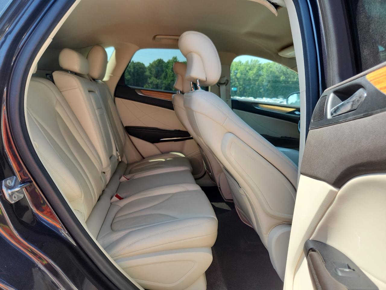 2015 Lincoln Mkc VIN: 5LMCJ1A96FUJ19873 Lot: 67319655