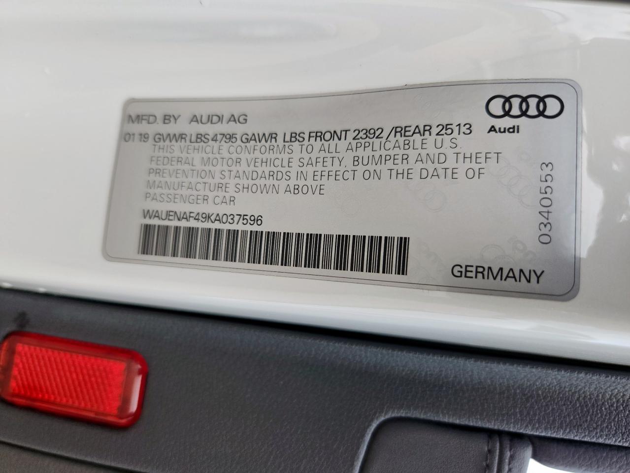 2019 Audi A4 Premium Plus VIN: WAUENAF49KA037596 Lot: 70231505