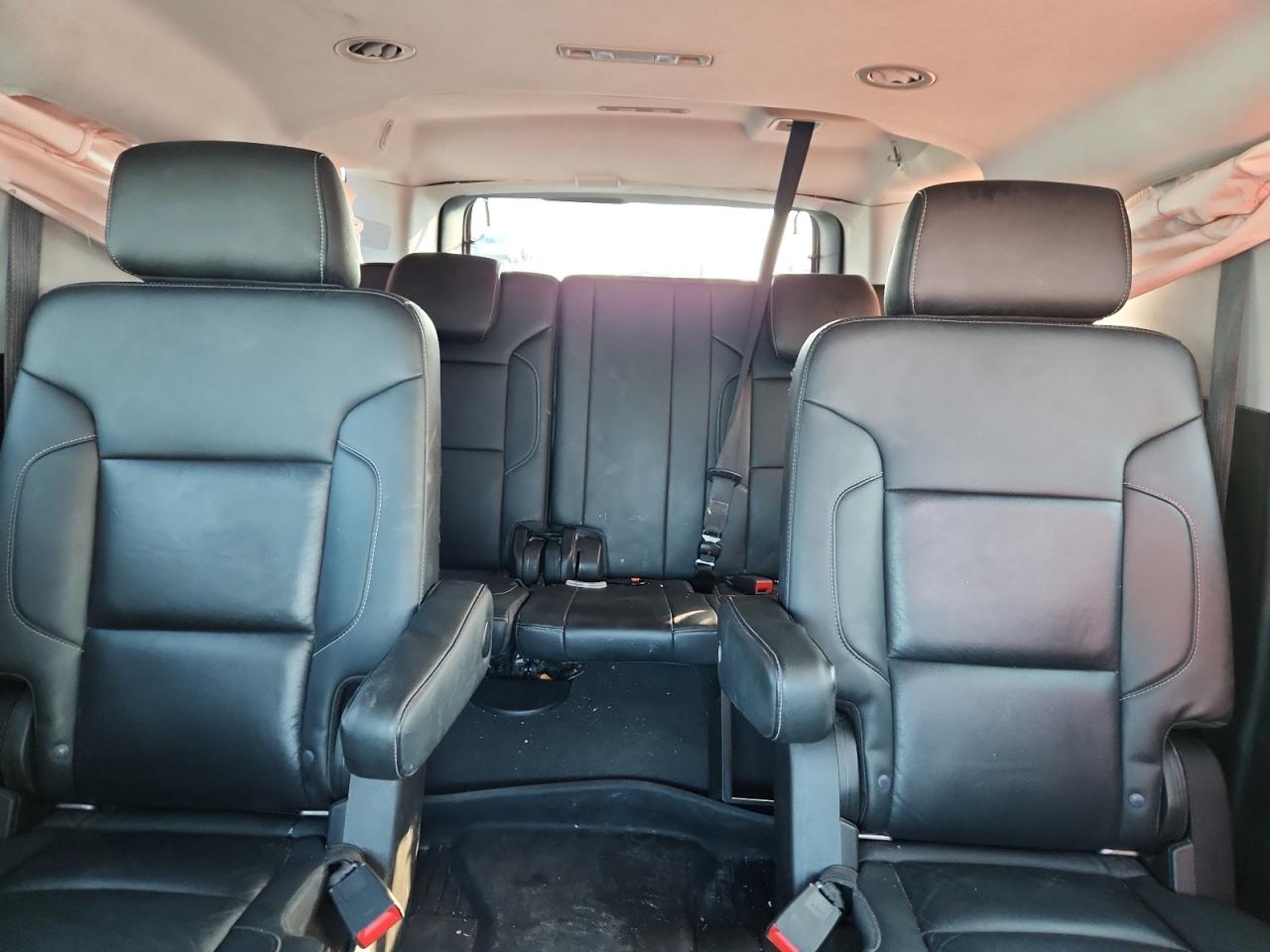 2019 GMC Yukon Xl C1500 Slt VIN: 1GKS1JKC2KR328090 Lot: 70092115