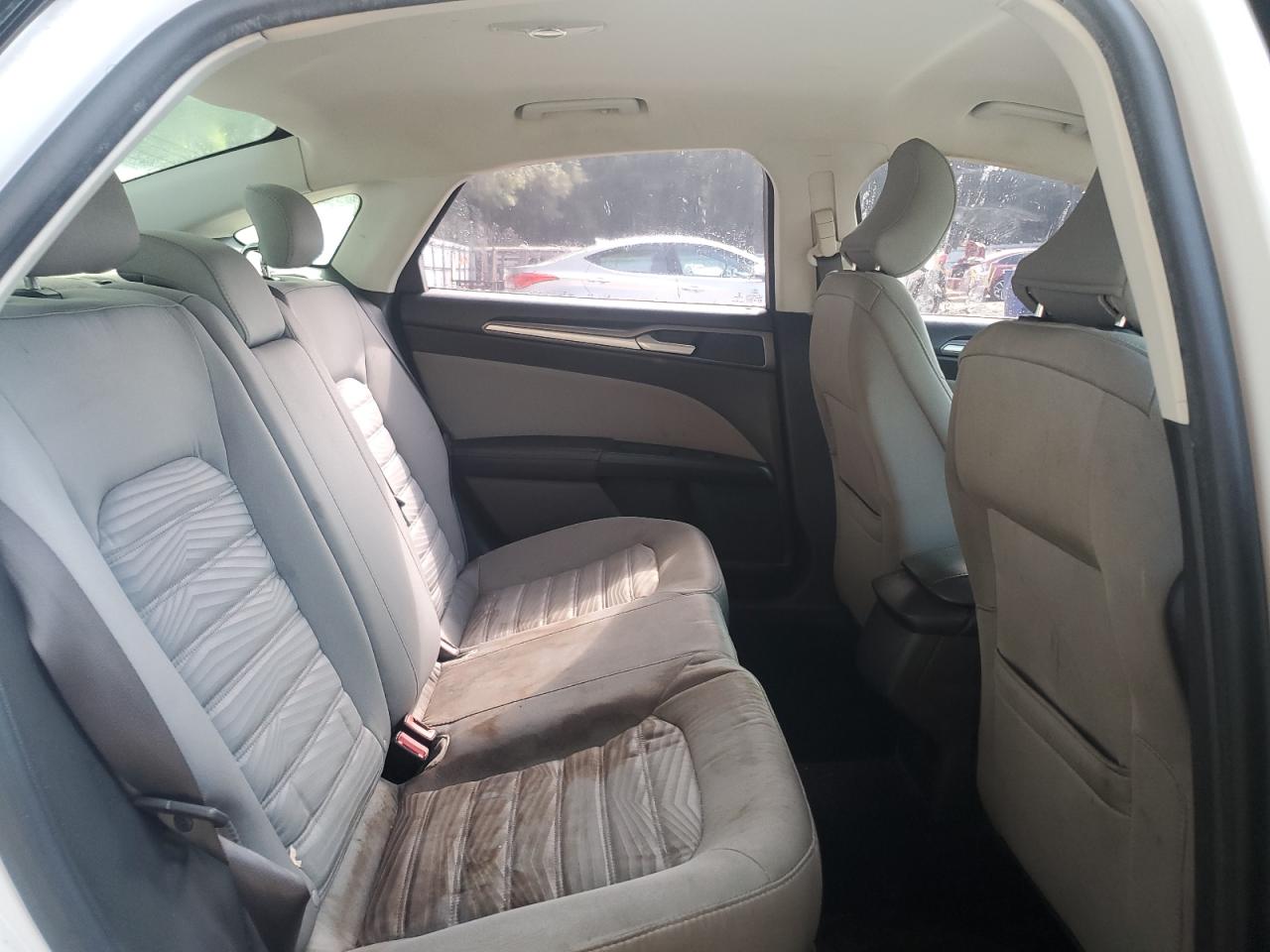 2016 Ford Fusion S VIN: 3FA6P0G74GR193939 Lot: 69732655