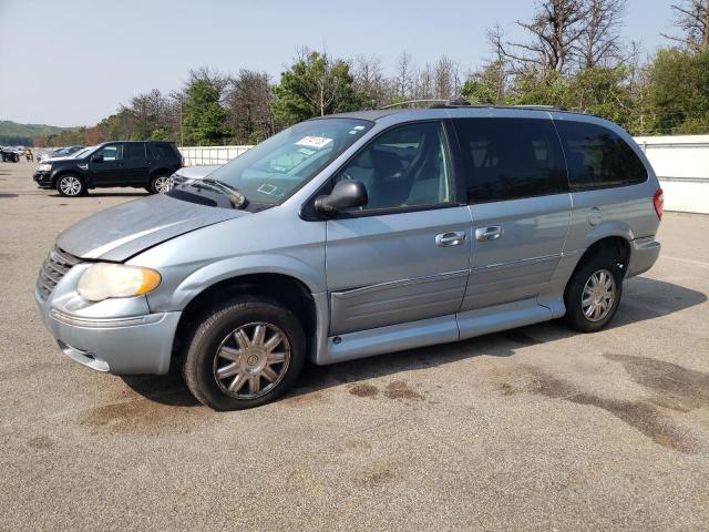 2005 Chrysler Town & Country Limited