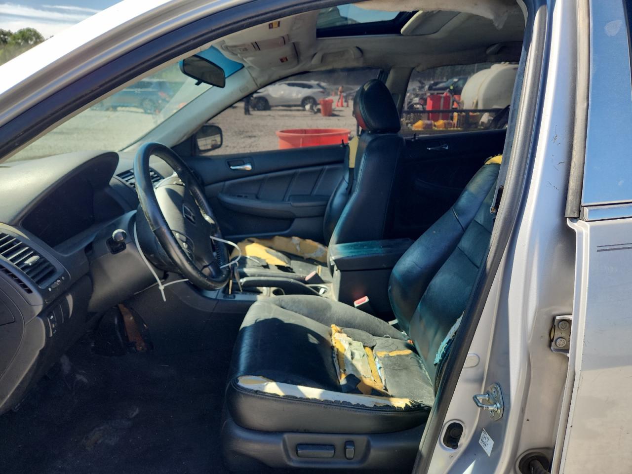 2004 Honda Accord Ex VIN: 1HGCM56844A026078 Lot: 70584245