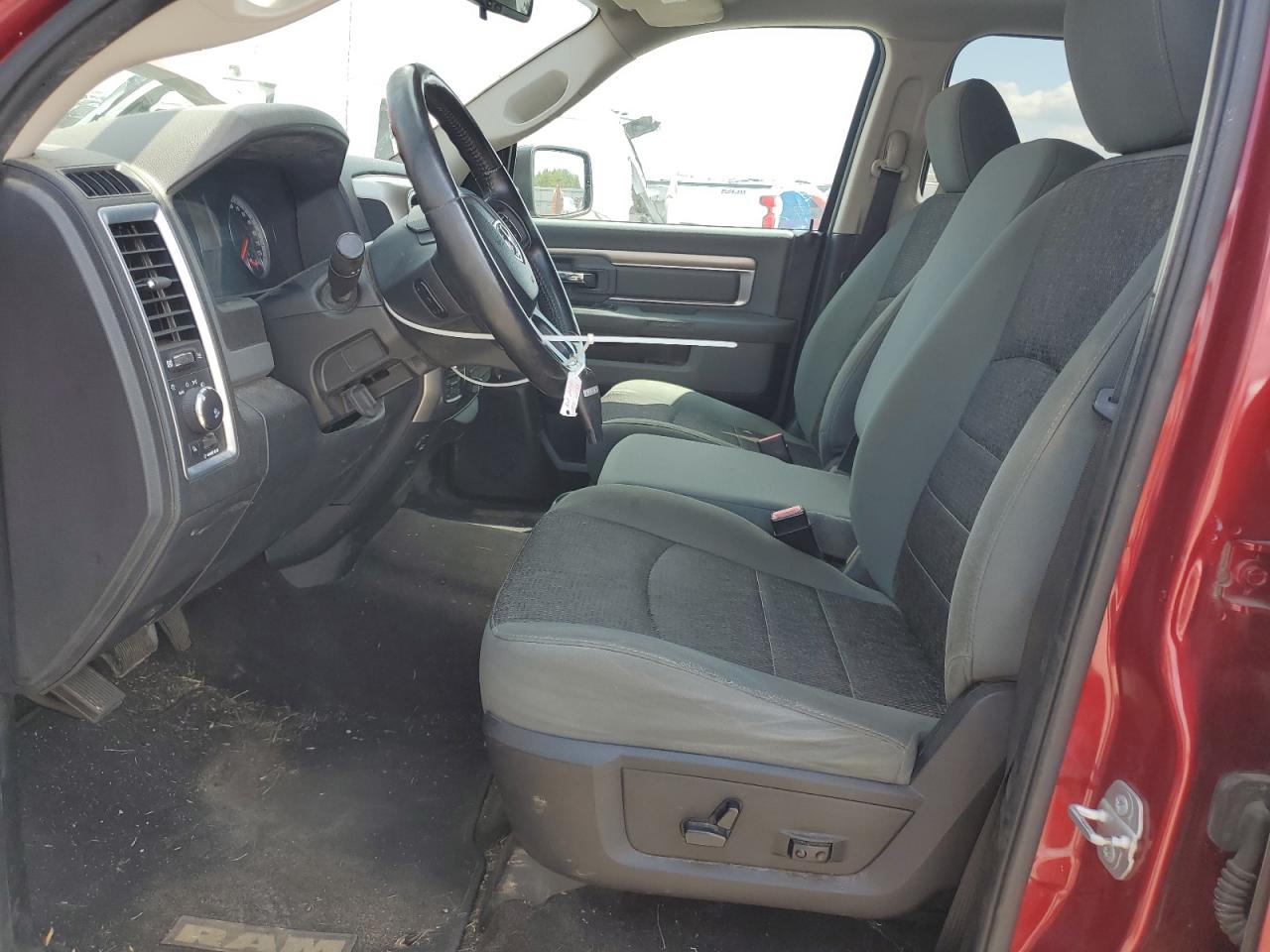 2015 Ram 1500 Slt VIN: 1C6RR7LT0FS689084 Lot: 68748715