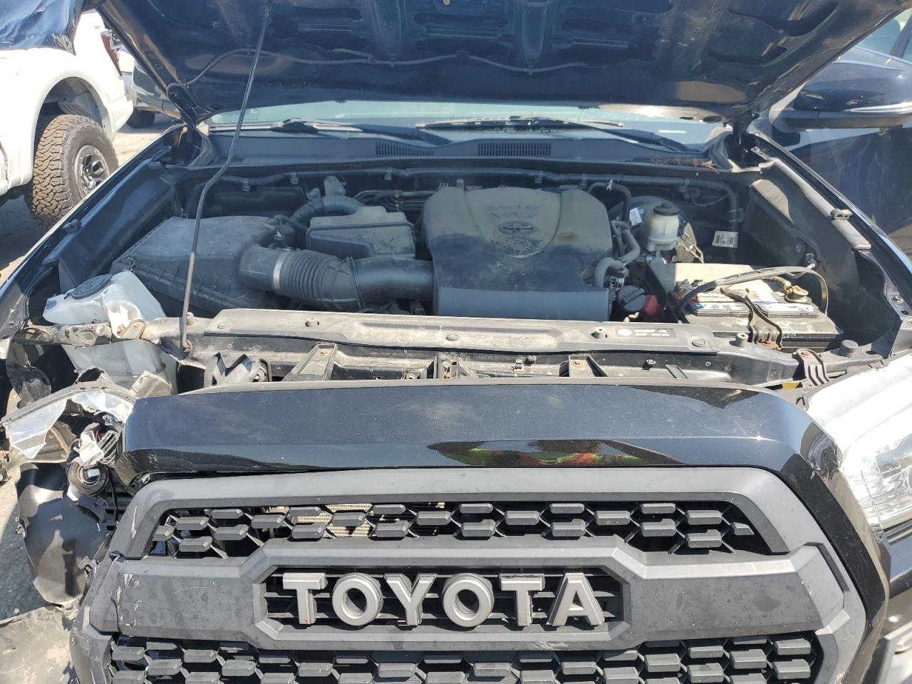 2017 Toyota Tacoma Double Cab VIN: 3TMCZ5AN2HM114228 Lot: 67243875