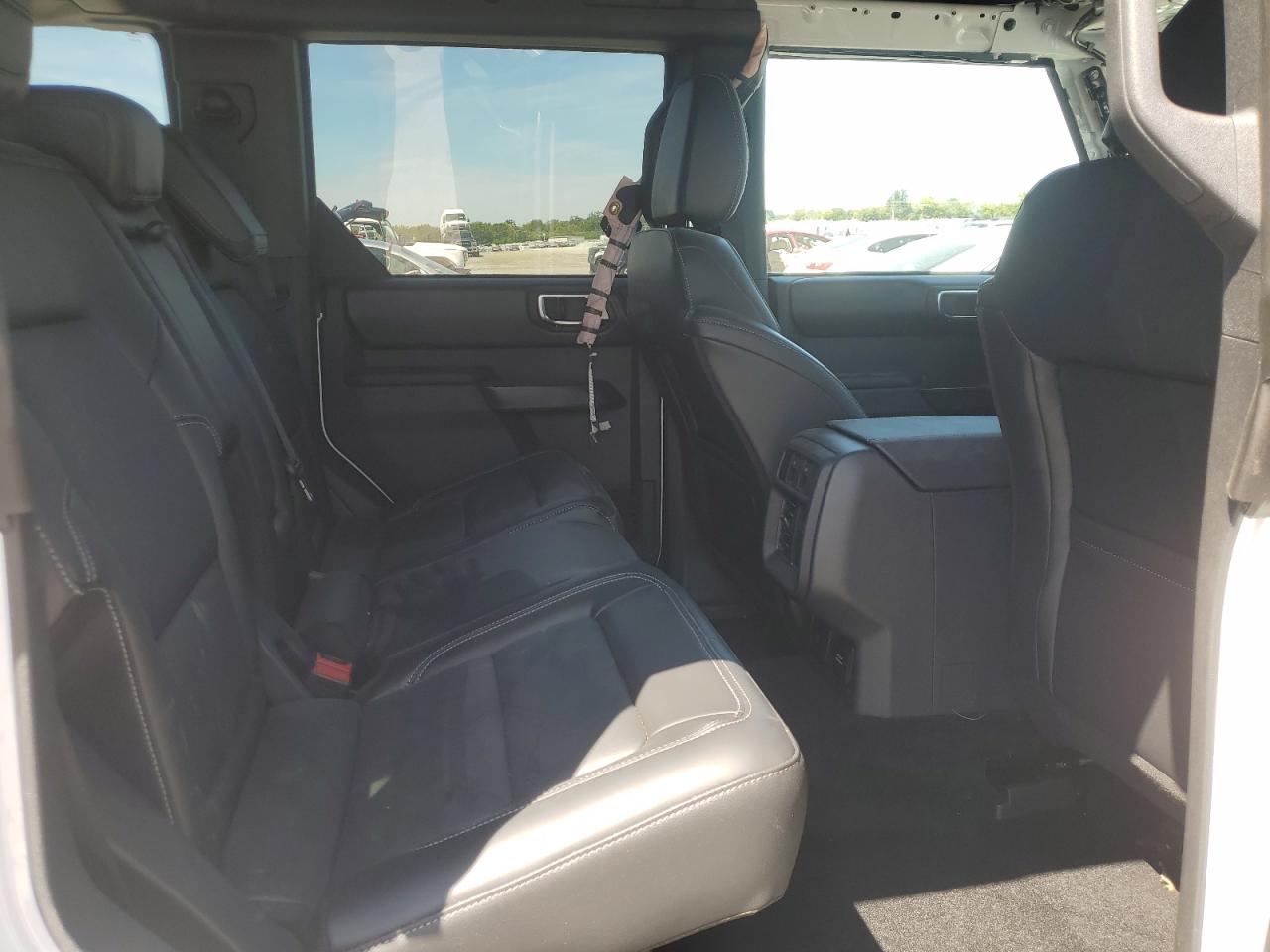 2025 Ford Bronco Outer Banks VIN: 1FMEE8BP2SLA47575 Lot: 69848255