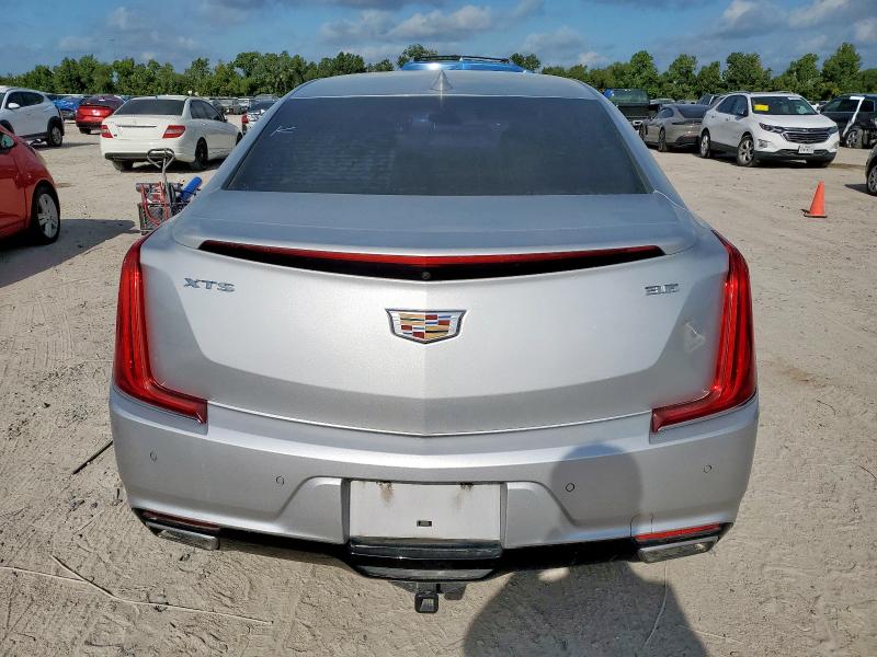  CADILLAC XTS 2018 Серебристый