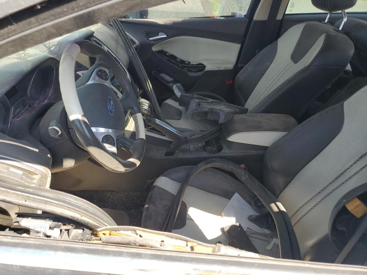 2012 Ford Focus Titanium VIN: 1FAHP3N27CL290241 Lot: 68192255