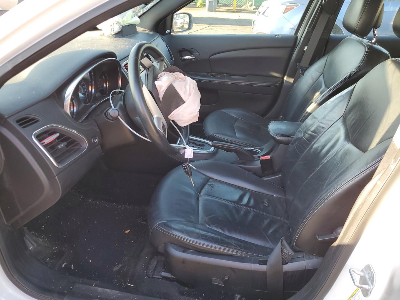 2013 Chrysler 200 Limited VIN: 1C3CCBCG2DN574251 Lot: 68045535