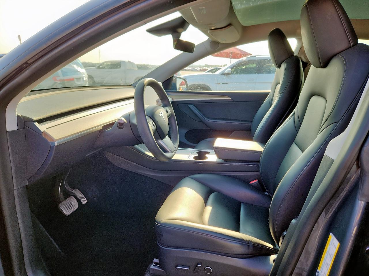 7SAYGDEE9PA044097 2023 Tesla Model Y