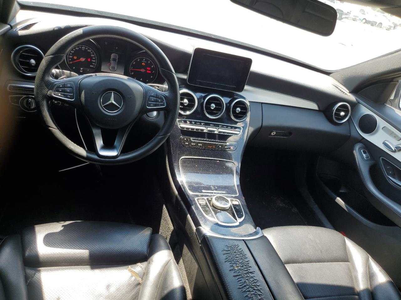 2018 Mercedes-Benz C 300 VIN: 55SWF4JB6JU251963 Lot: 69811225