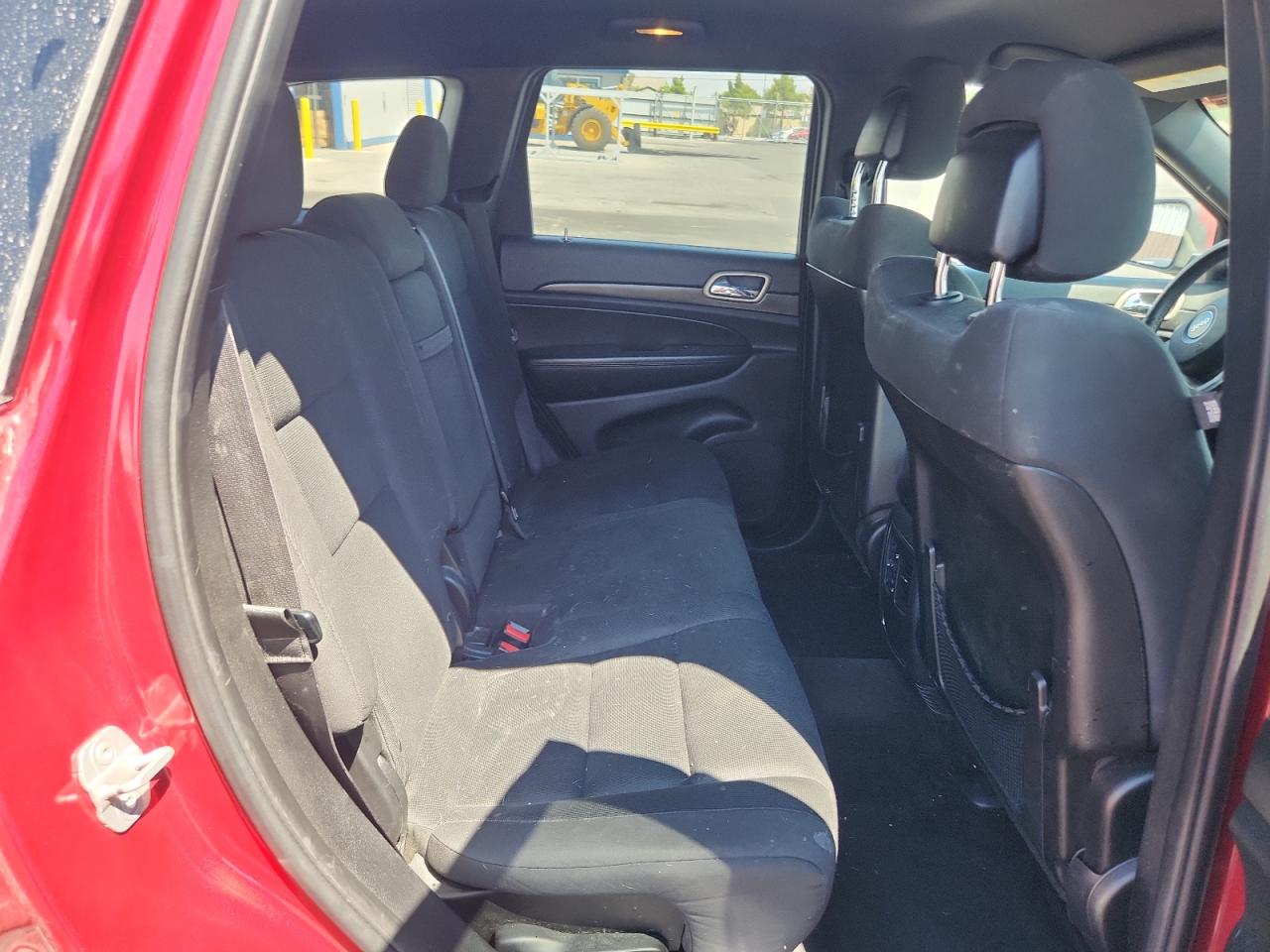 1C4RJFAG9EC211819 2014 Jeep Grand Cherokee Laredo