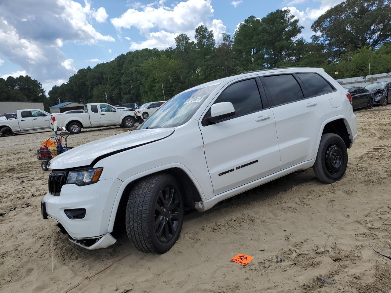 2019 Jeep Grand Cherokee Laredo white null flexible 1C4RJFAG1KC754481 photo #1