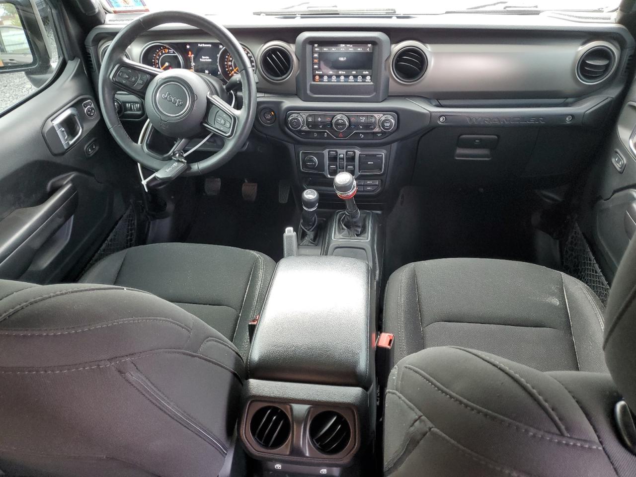 2018 Jeep Wrangler Unlimited Sport VIN: 1C4HJXDG4JW213953 Lot: 70676025