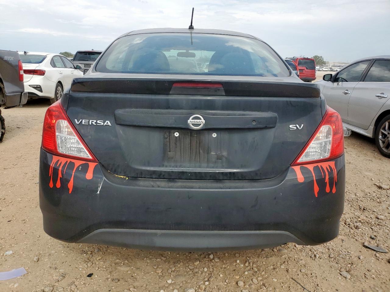 2018 Nissan Versa S VIN: 3N1CN7AP9JL843494 Lot: 70085455