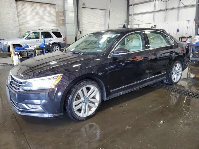  VOLKSWAGEN PASSAT 2017 Черный