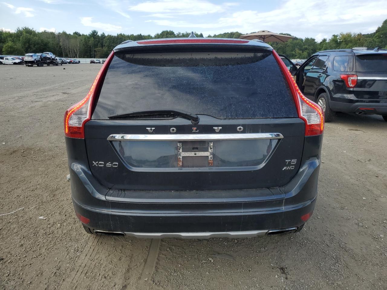 2016 Volvo Xc60 T5 Premier VIN: YV4612RK0G2819965 Lot: 70390475