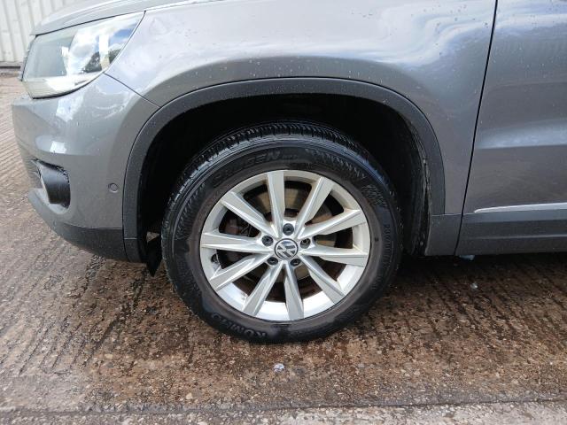 2013 VOLKSWAGEN TIGUAN SE