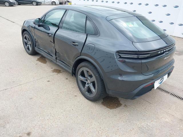 2024 PORSCHE MACAN 4