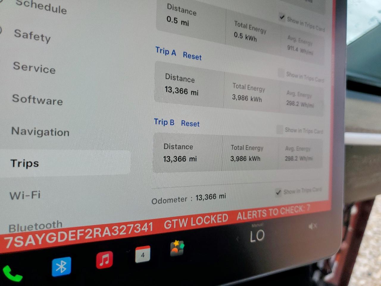 2024 Tesla Model Y VIN: 7SAYGDEF2RA327341 Lot: 66152245