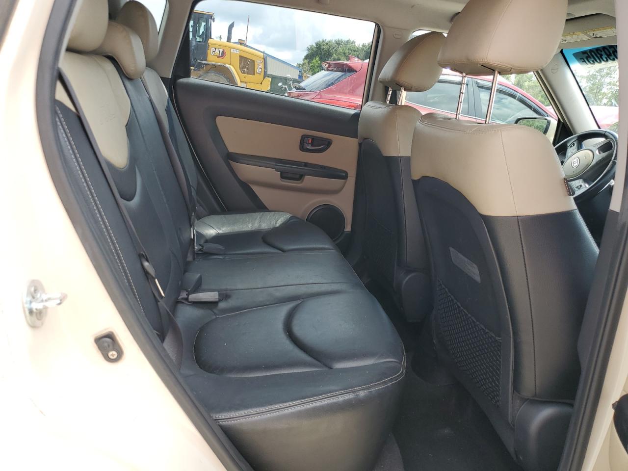2011 Kia Soul + VIN: KNDJT2A24B7724467 Lot: 67897635