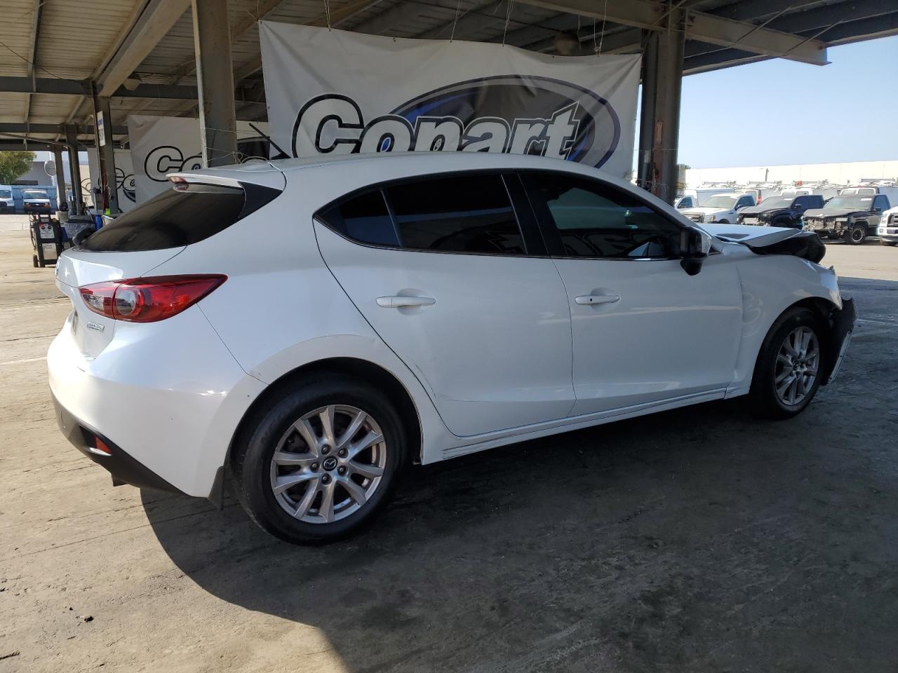 2014 Mazda 3 Touring white null gas JM1BM1L71E1162250 photo #4