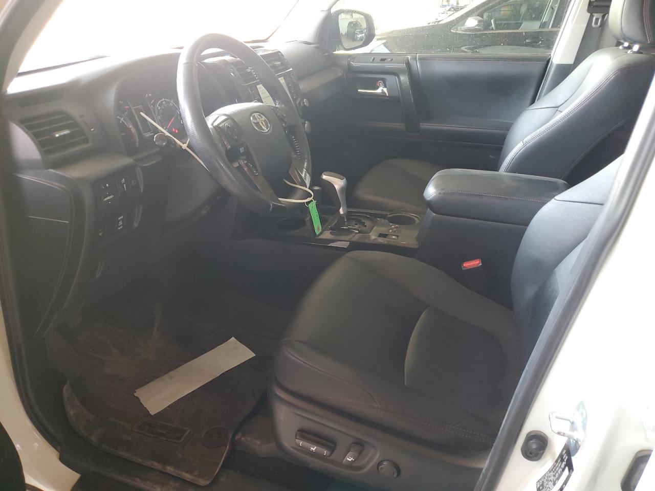 2020 Toyota 4Runner Sr5/Sr5 Premium VIN: JTEBU5JR1L5834854 Lot: 68382835