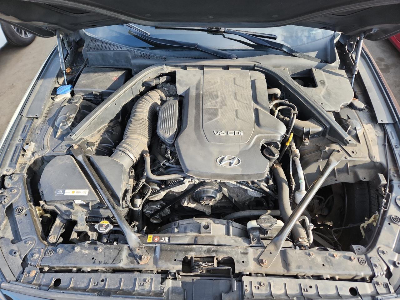 2016 Hyundai Genesis 3.8L VIN: KMHGN4JE1GU130398 Lot: 70346265