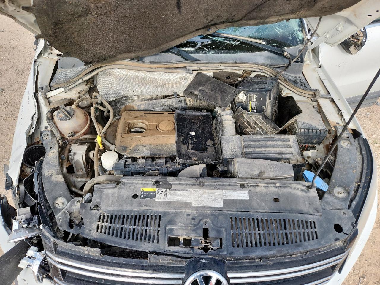 2017 Volkswagen Tiguan Wolfsburg VIN: WVGRV7AX4HK005713 Lot: 70909225