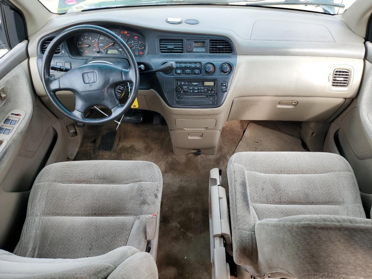 2000 Honda Odyssey Lx VIN: 2HKRL1855YH572619 Lot: 69146195