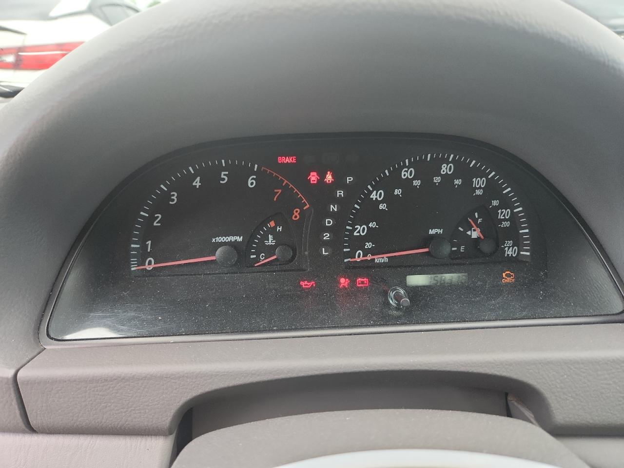 2004 Toyota Camry Le VIN: 4T1BE32K64U897586 Lot: 68735825