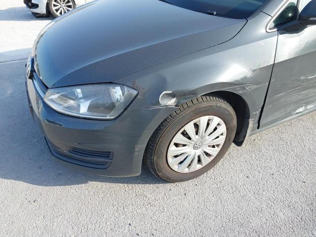 2013 VOLKSWAGEN GOLF S BLU