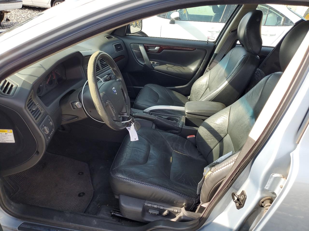 2002 Volvo V70 Xc VIN: YV1SZ58D821429425 Lot: 70138855