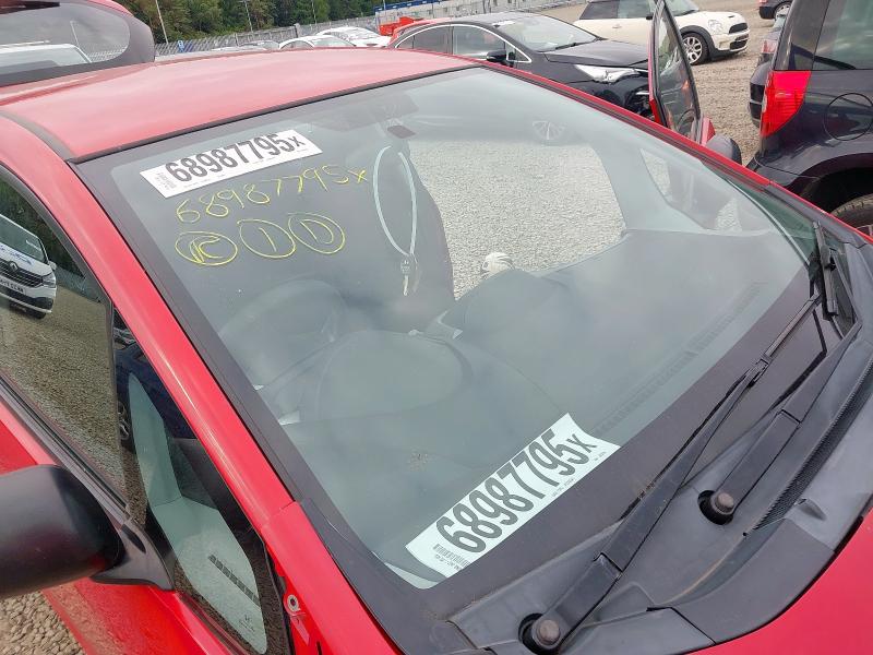2010 HONDA JAZZ S