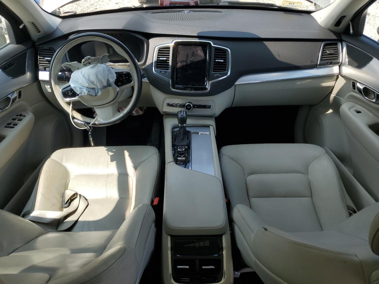 2017 Volvo Xc90 T6 VIN: YV4A22PK8H1181658 Lot: 67588315