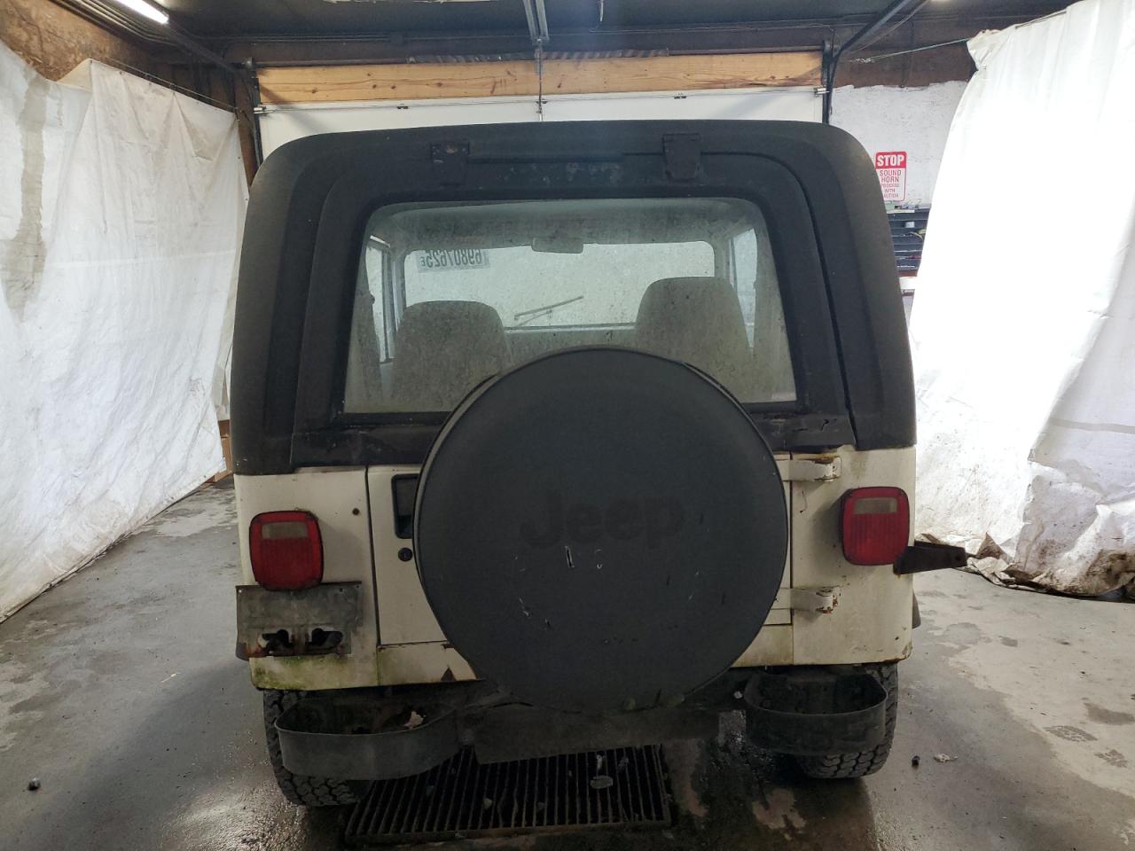 1989 Jeep Wrangler / Yj VIN: 2J4FY19E1KJ169856 Lot: 69807625