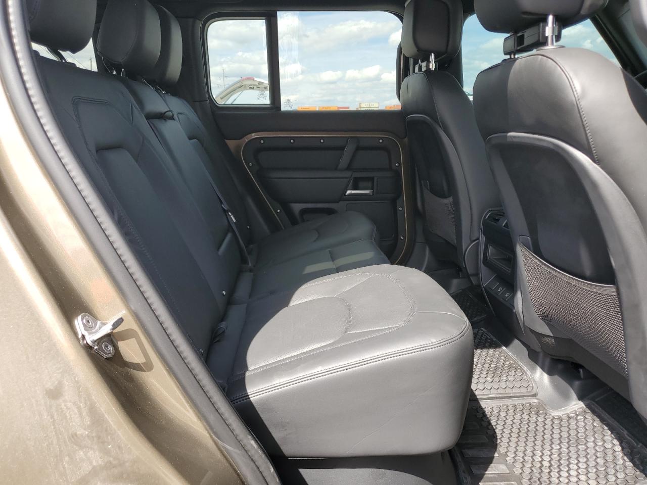 2025 Land Rover Defender 110 X-Dynamic Se VIN: SALE2EFE2S2371421 Lot: 66900925