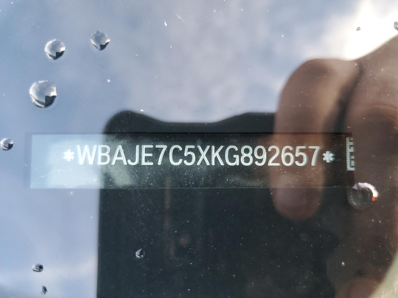 2019 BMW 540 Xi VIN: WBAJE7C5XKG892657 Lot: 69353515