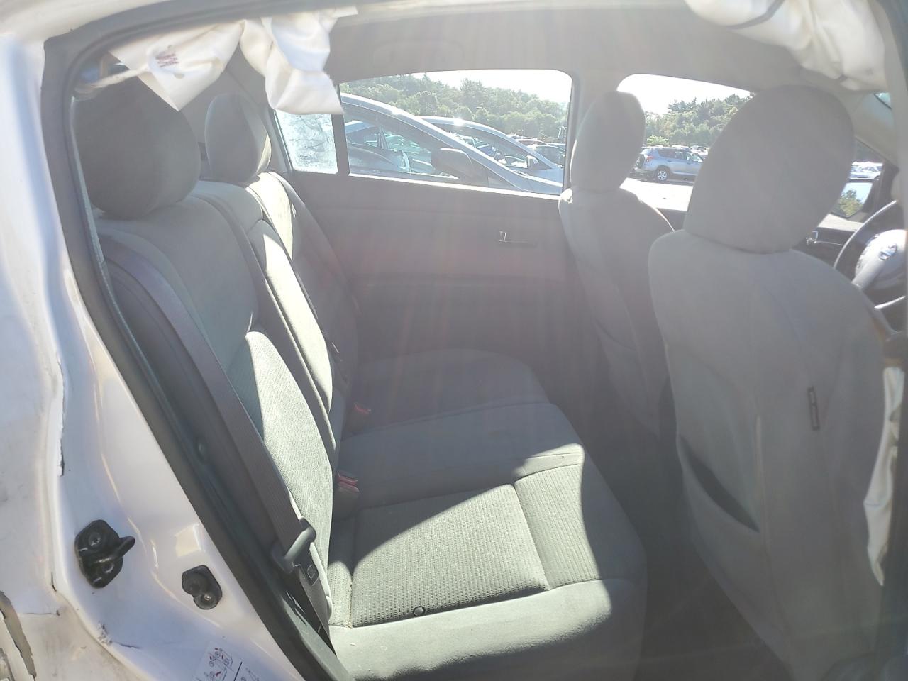 2010 Nissan Sentra 2.0 VIN: 3N1AB6AP6AL677705 Lot: 70165425