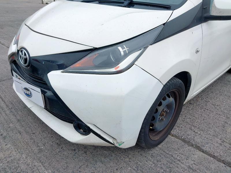 2015 TOYOTA AYGO X-PLAY