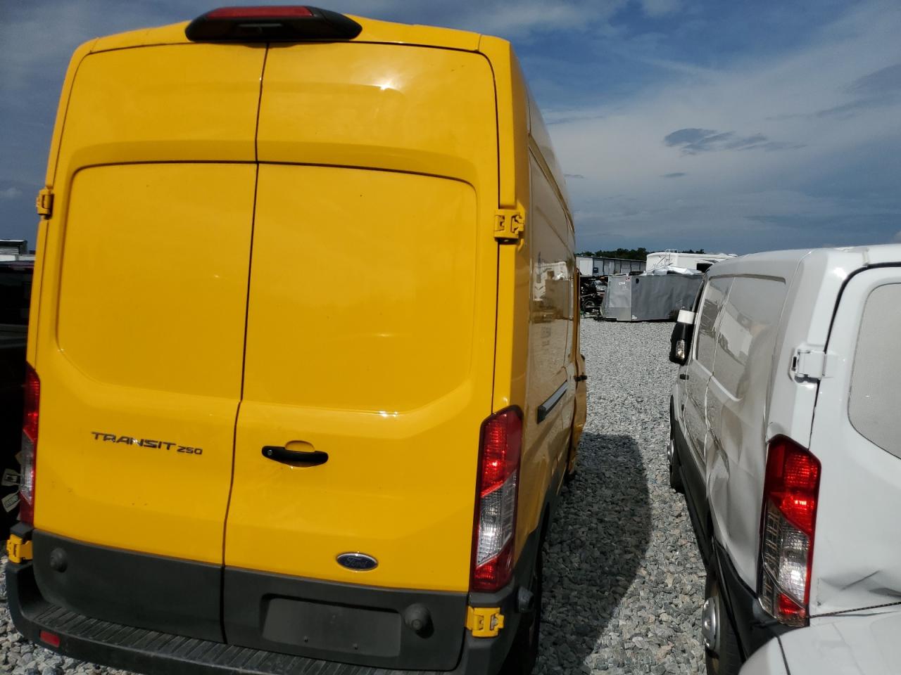 2020 Ford Transit T-250 yellow null gas 1FTBR1X89LKA56852 photo #4