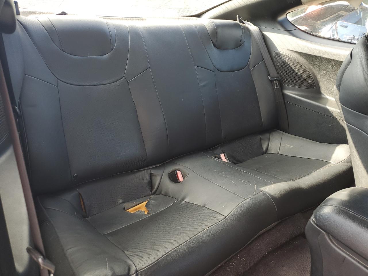 2010 Hyundai Genesis Coupe 3.8L VIN: KMHHU6KH0AU015651 Lot: 70811945