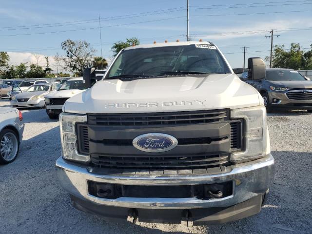 Pickups FORD F350 2017 White