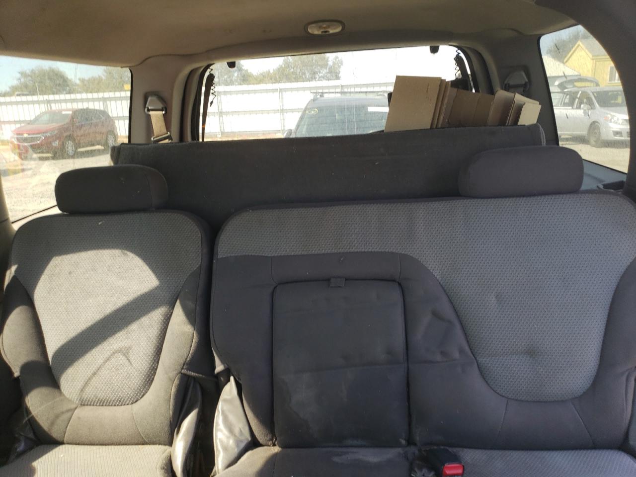 2000 Ford Expedition Xlt VIN: 1FMRU15L6YLB56943 Lot: 69731135