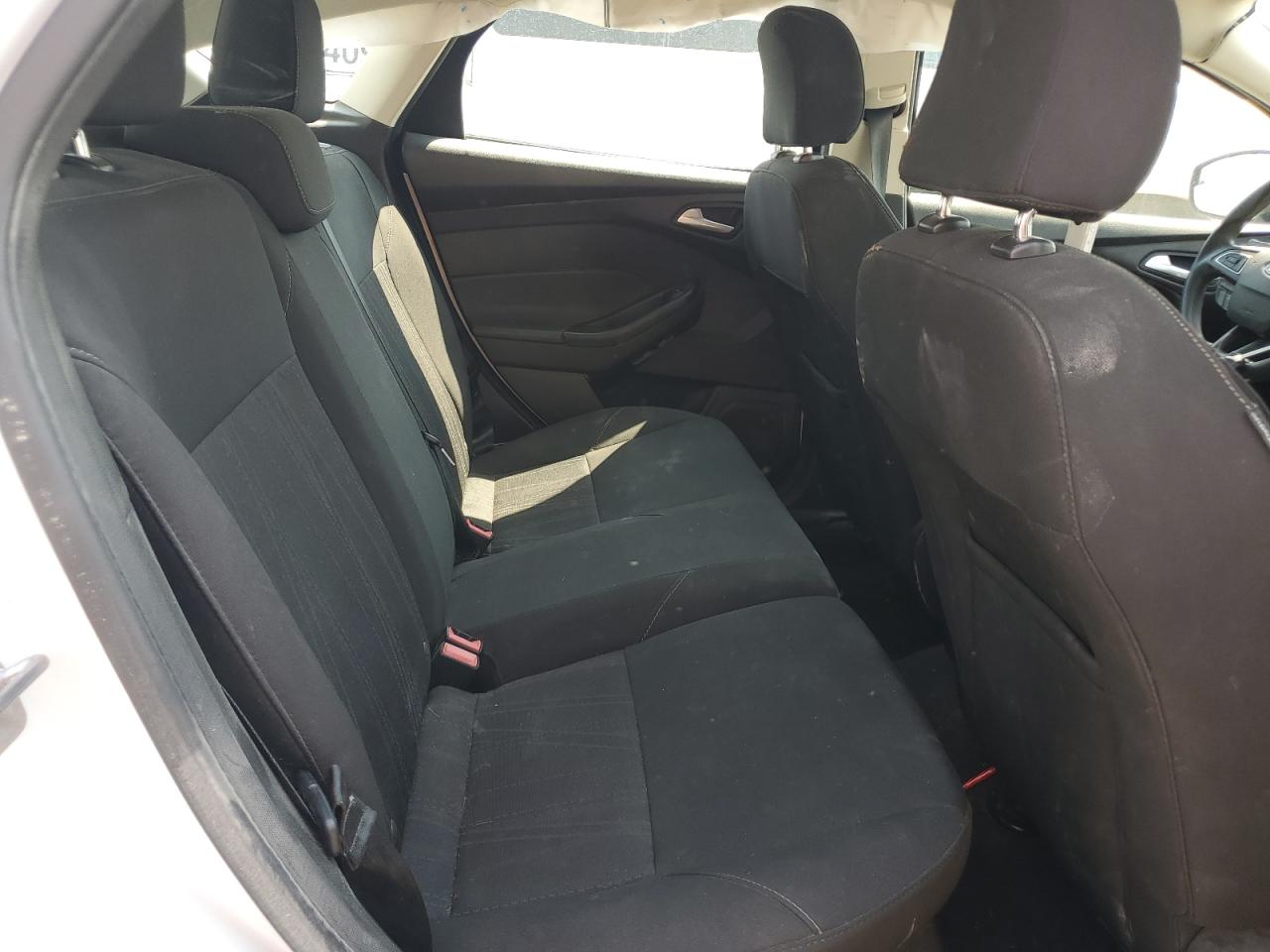 2016 Ford Focus Se VIN: 1FADP3K22GL259004 Lot: 67858195