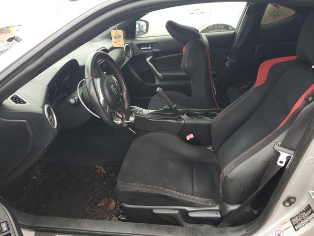 Coupet TOYOTA SCION 2013 Silver