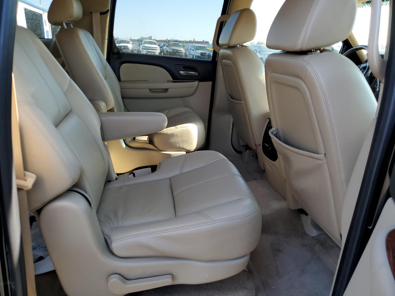 2008 Chevrolet Suburban K1500 Ls VIN: 3GNFK16388G198756 Lot: 71274315