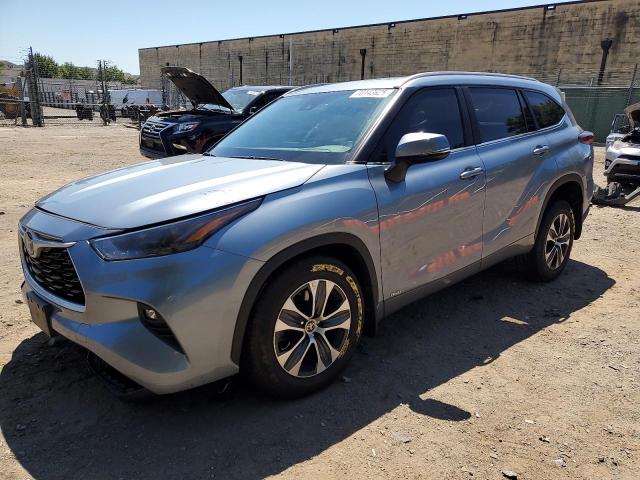  TOYOTA HIGHLANDER 2023 Серебристый