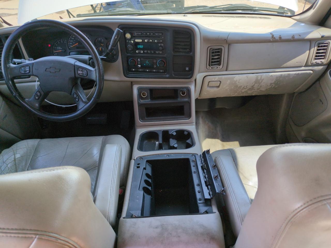 2005 Chevrolet Tahoe C1500 VIN: 1GNEC13T45R210040 Lot: 67684965