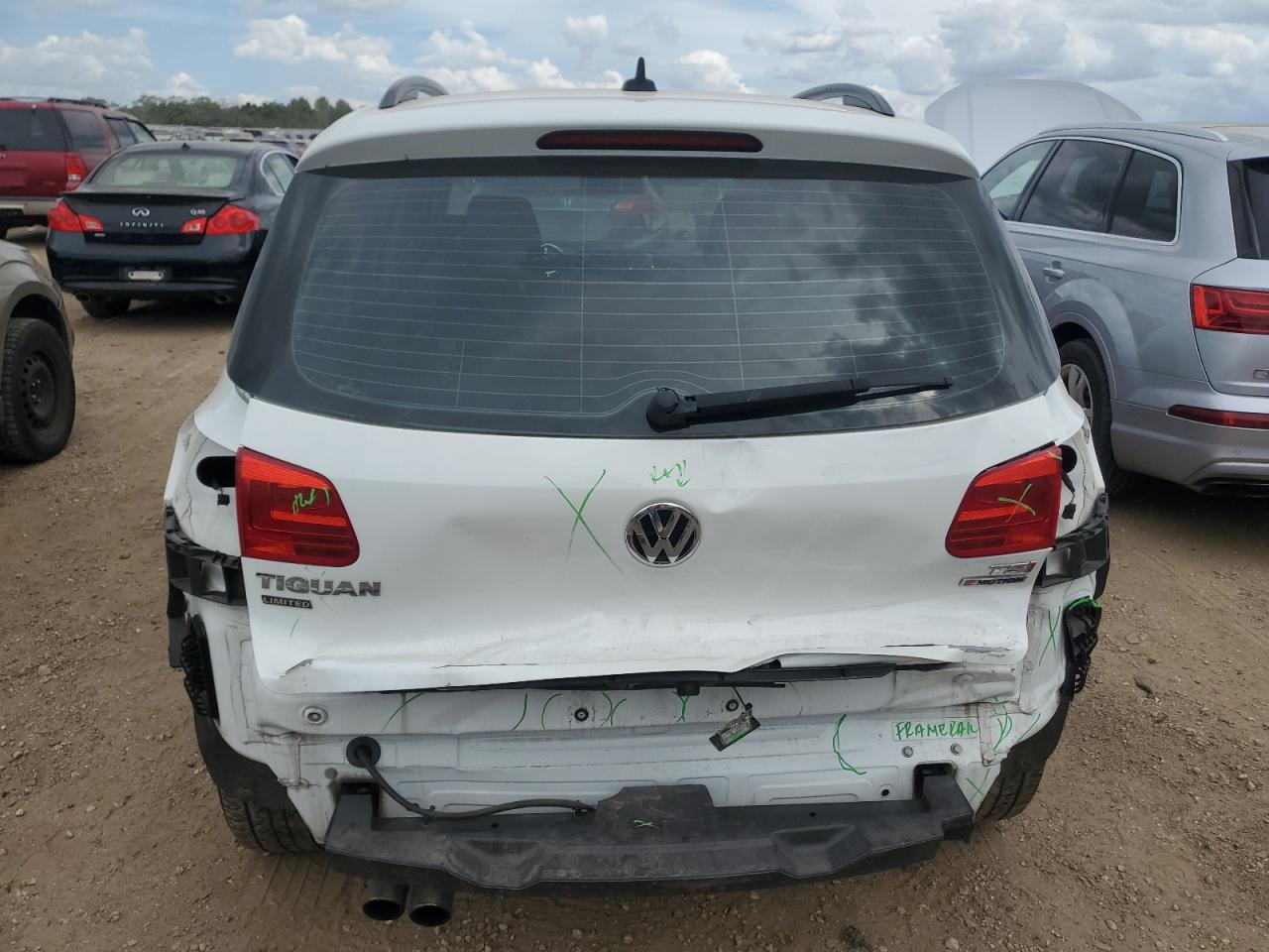 2017 Volkswagen Tiguan S VIN: WVGBV7AX2HK053101 Lot: 70564155